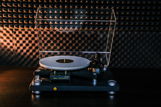 What are The Advantages of Direct-Drive Turntables Over Belt-Drive Models?